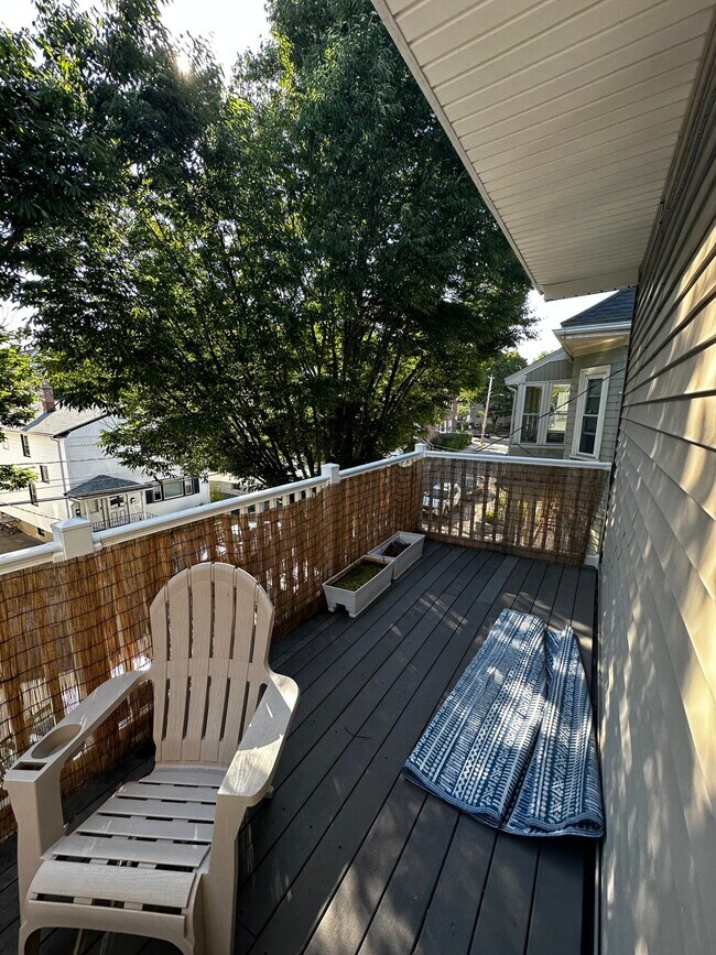 Photo - 17 Hunnewell Ave Apartments Unit 2