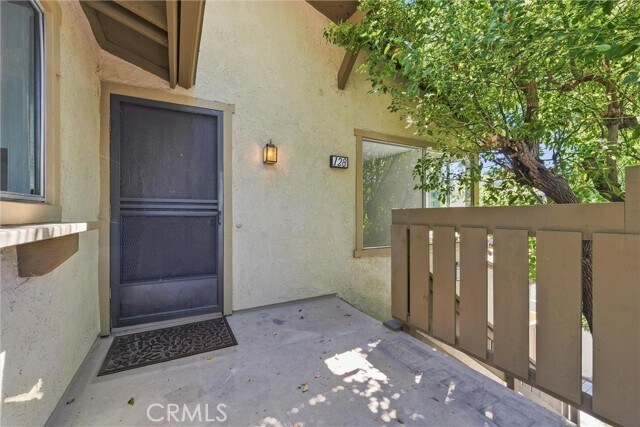 128 Clearbrook