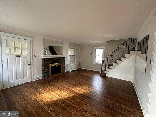 Photo - 2419 Hollis Rd