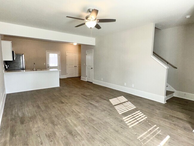 Photo - 459 3rd Loop Rd