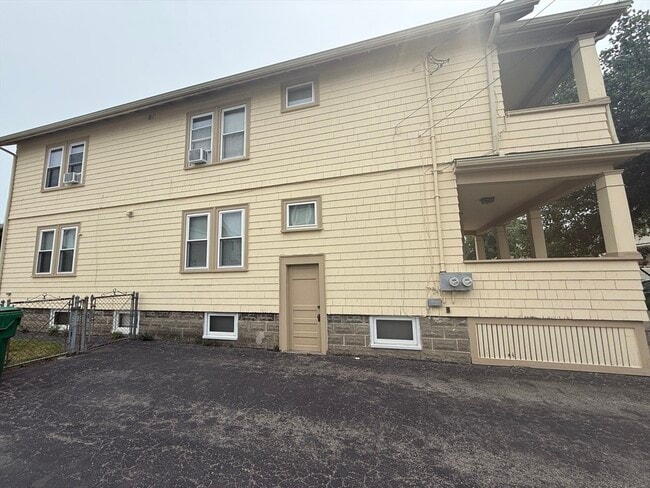 Photo - 84 Lawrence St