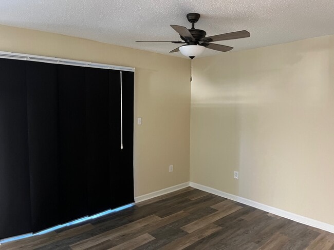 Photo - 929 Greystone Dr Unit 929