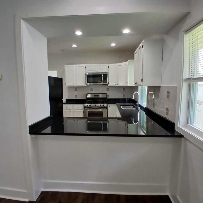 Photo - 2615 N Newcastle Ave