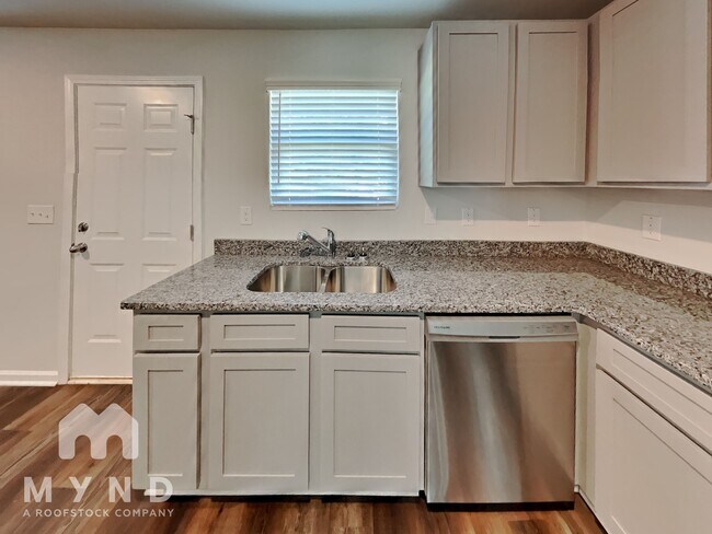 Photo - 1834 Carrington Dr