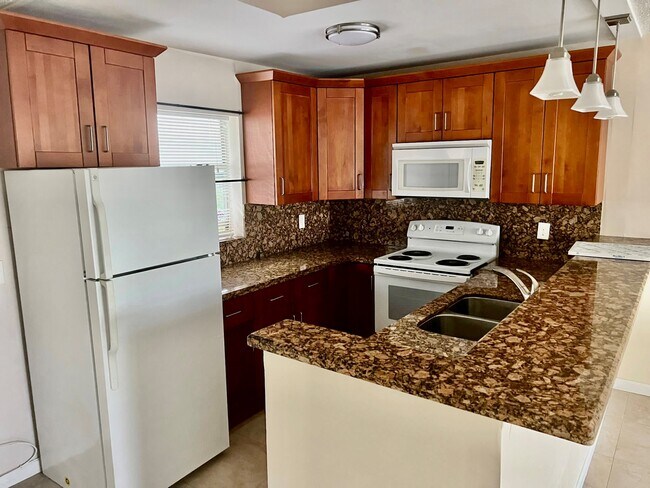 Photo - 2521 Pierce St Unit 10