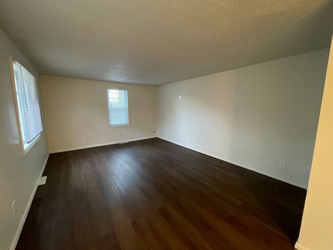 Photo - Three Bedroom Home in Portage