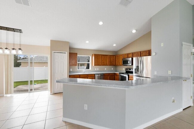 Photo - 12 Sawfish Ln