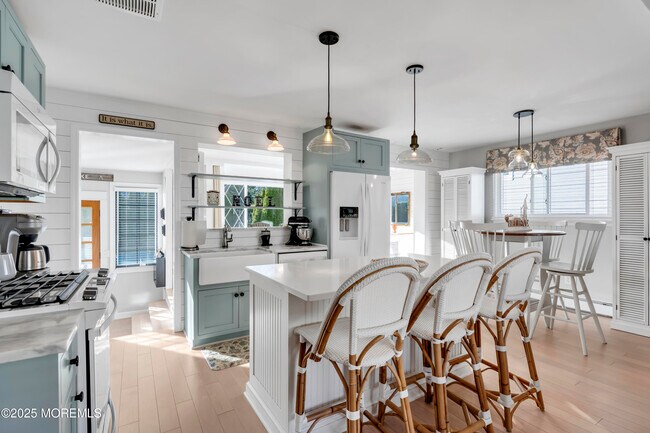 Photo - 2123 Edgewood Pl