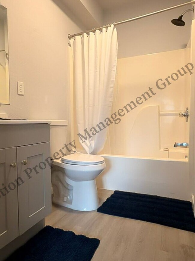 Photo - 6918 Northside Dr Unit C