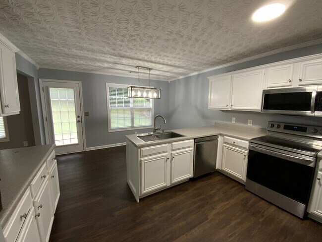 Photo - 69 Jameston Dr
