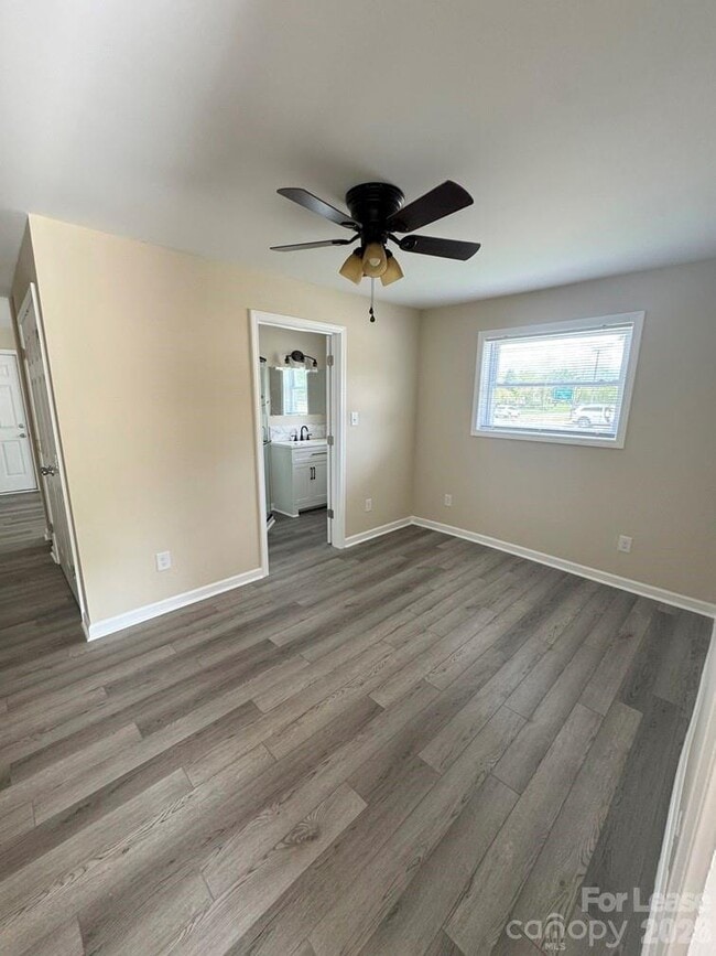 Photo - 1625 Armstrong Frd Rd Unidad A