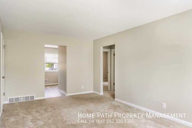 Photo - 234 W Newhall Ave Unit 2
