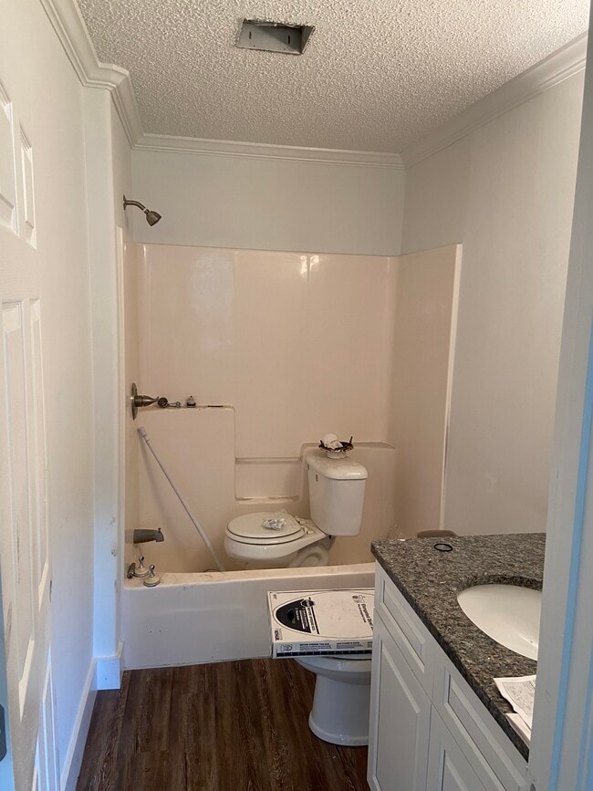 Photo - 121 Jackson Blvd #2