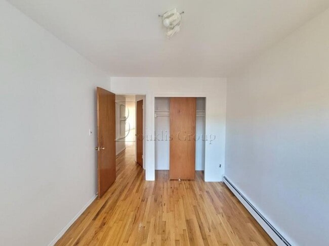 Photo - 3 bedroom in ASTORIA NY 11103 Unit 3