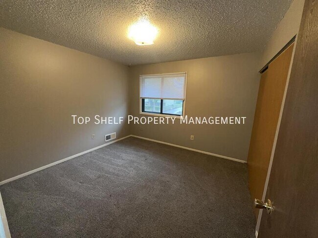 Photo - 4211 E Ovid Ave