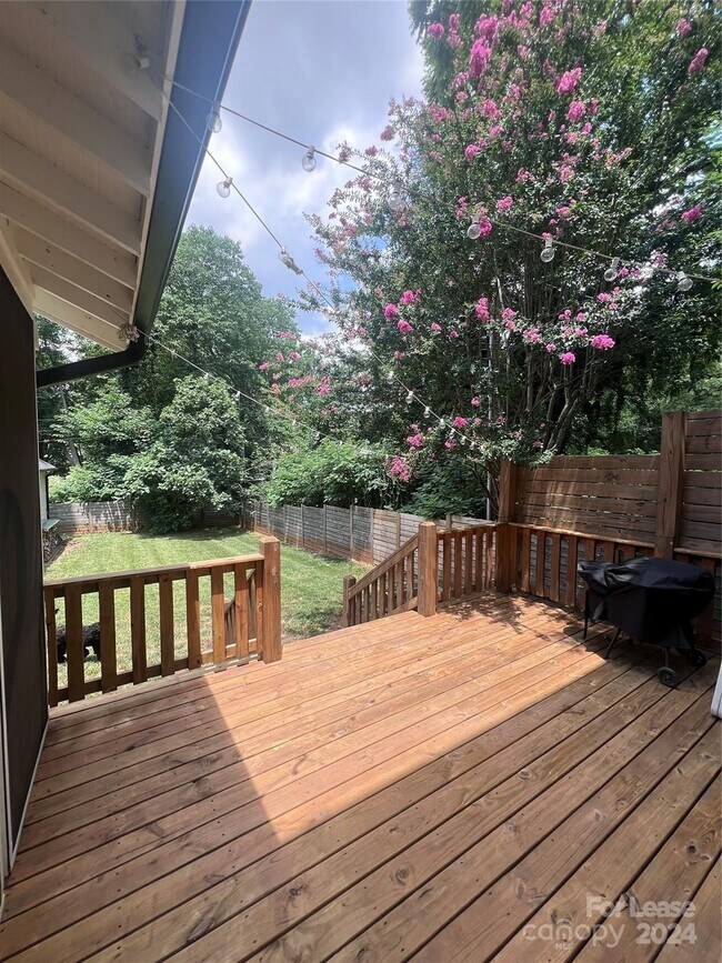 Photo - 1215 Louise Ave