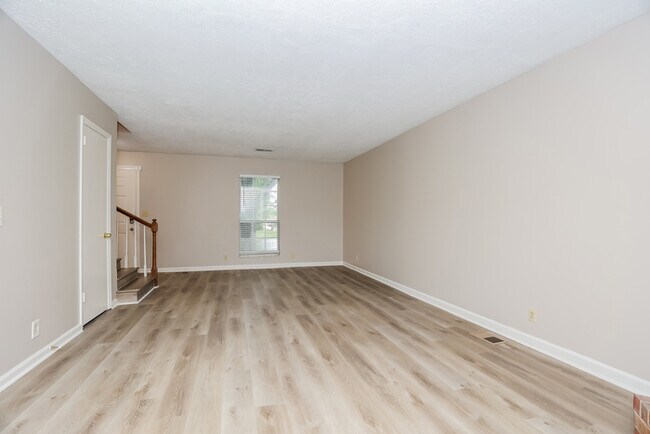 Photo - 3233 Autumn Dr