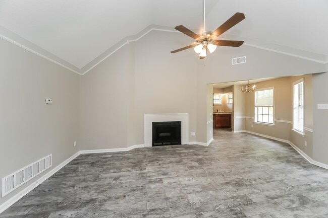 Photo - 6580 Silver Oak Cove