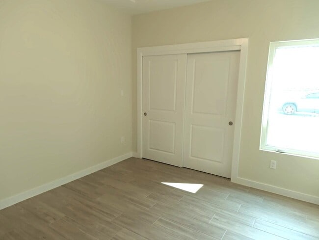 Photo - 5928 Heather Loop