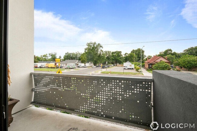 Photo - 15 E Kensington Ave