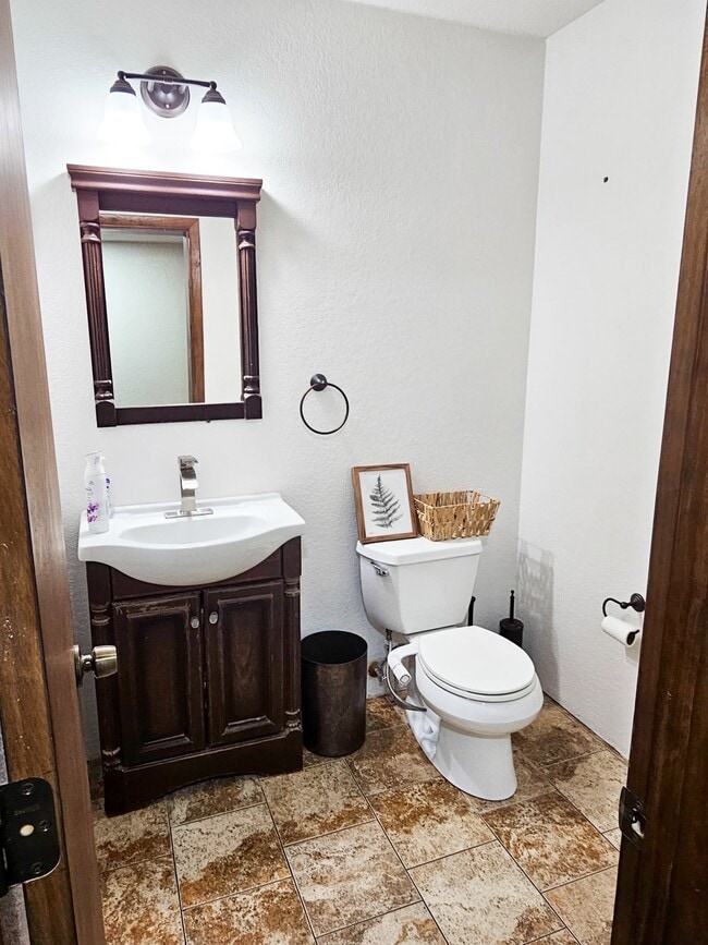 Photo - 3611 SW 132nd Ave E