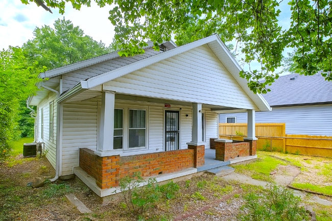 Building Photo - 849 S Belleview Pl