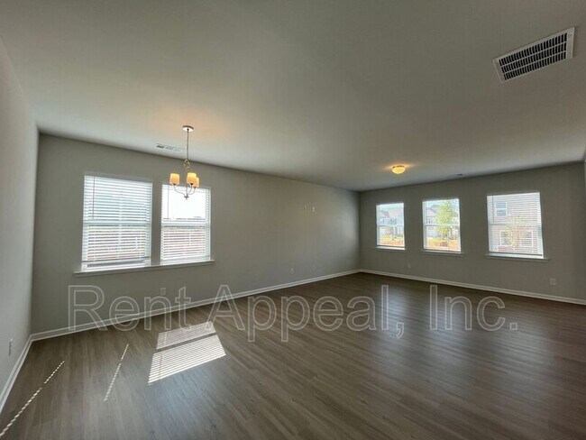 Photo - 108 Windover Wy