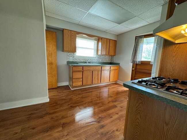 Photo - Newly updated 3 bd single fam house ( NO VOUCHERS)