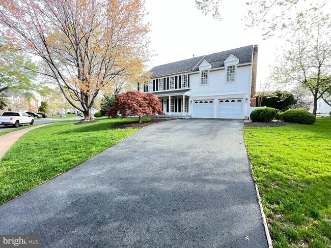 Building Photo - 9440 Flowerden Ln