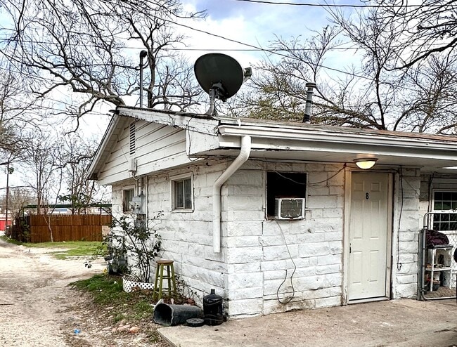 Photo - 611 S 25th St Unit 8