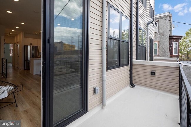 Photo - 3106 Clifford St