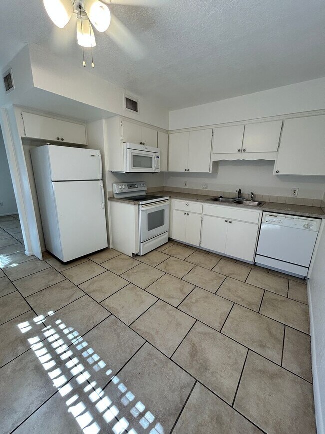 Photo - 3441 Oro Grande Blvd Unit 104