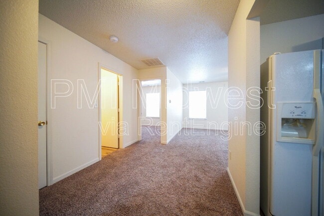 Photo - 10414 Kensil St
