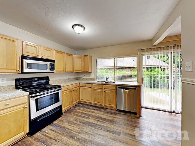 Photo - 2725 Branch Oaks Dr