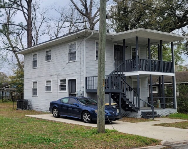 Photo - 1363 W 24th St