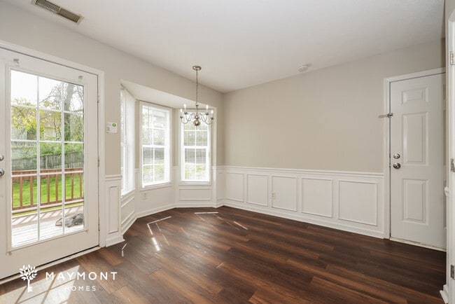 Photo - 137 Howard Woody Dr