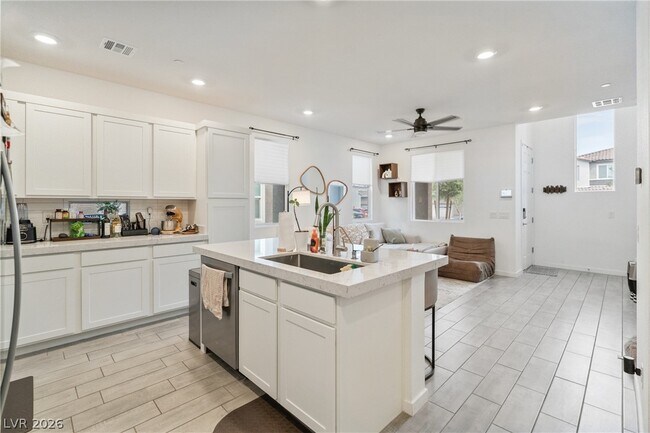 Photo - 222 Krameria Ave