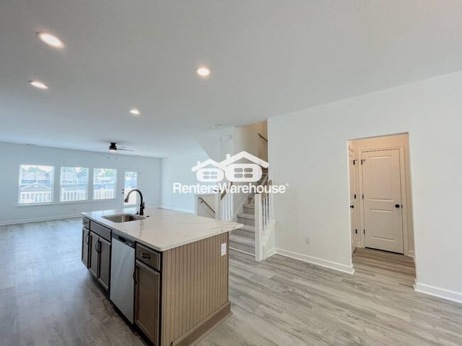 Photo - 1005 Serene Rd