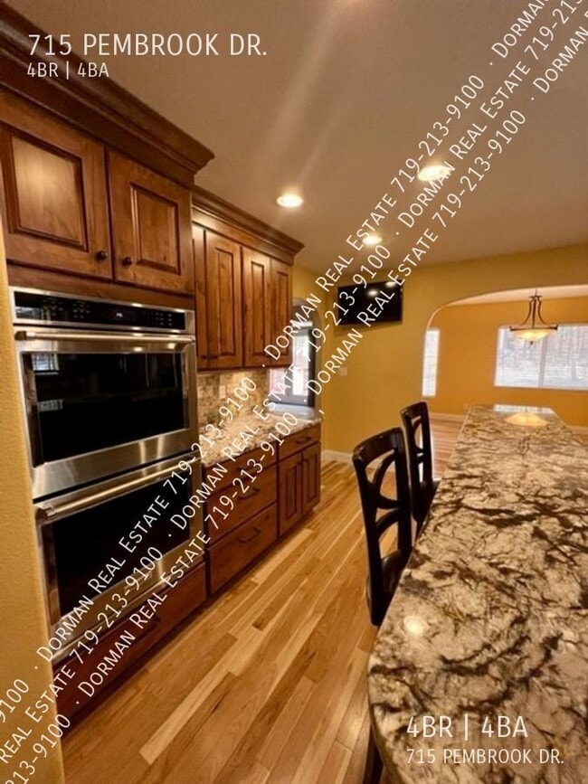 Photo - 715 Pembrook Dr