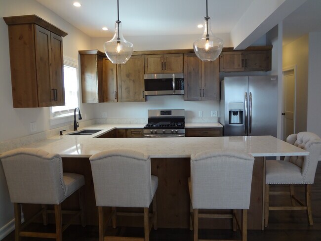 Photo - 711 E 3rd St Unit 2