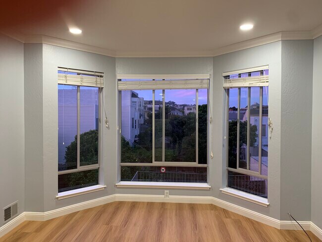 Photo - 120 Burrows St