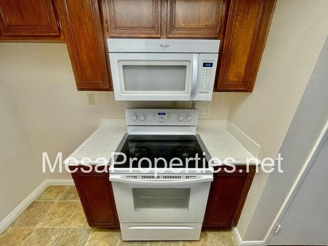 Photo - 2946 Winfield Ave