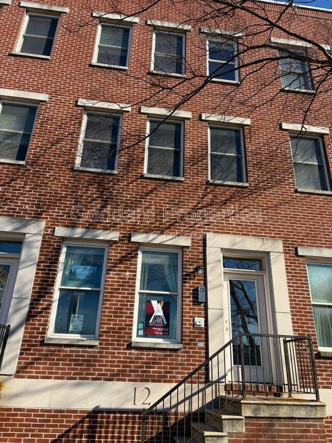 Building Photo - 12 E 22nd St