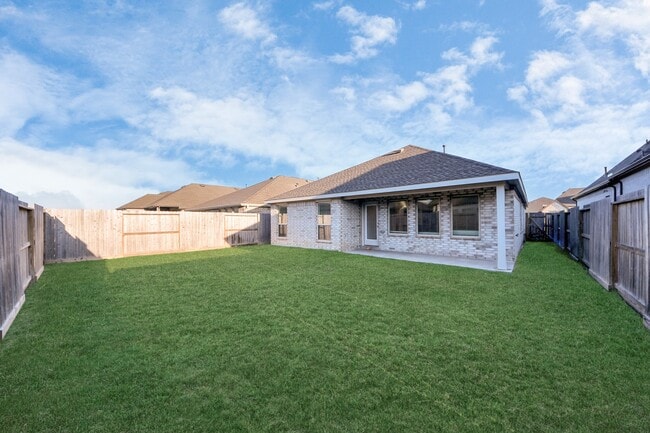 Photo - 30327 Tall Fescue Dr