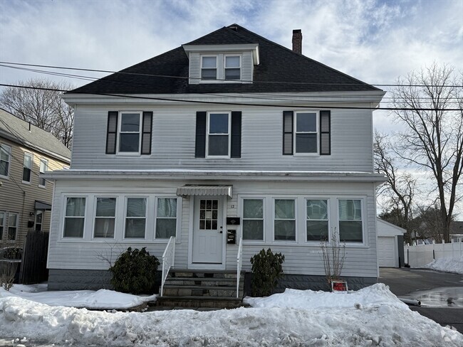 Building Photo - 12 Genoa Ave Unit 2 Rental