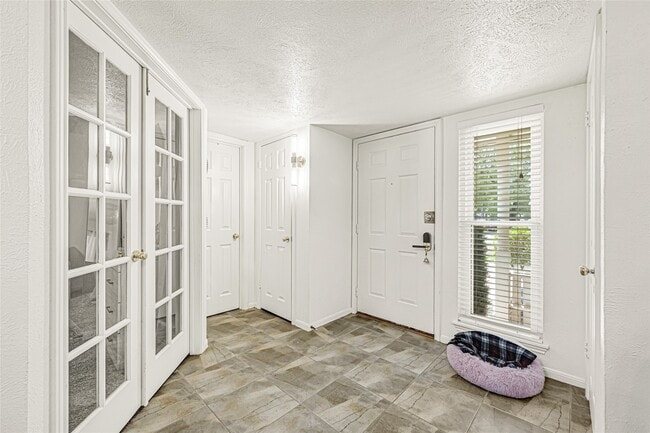 Photo - 8031 Summer Pl Dr