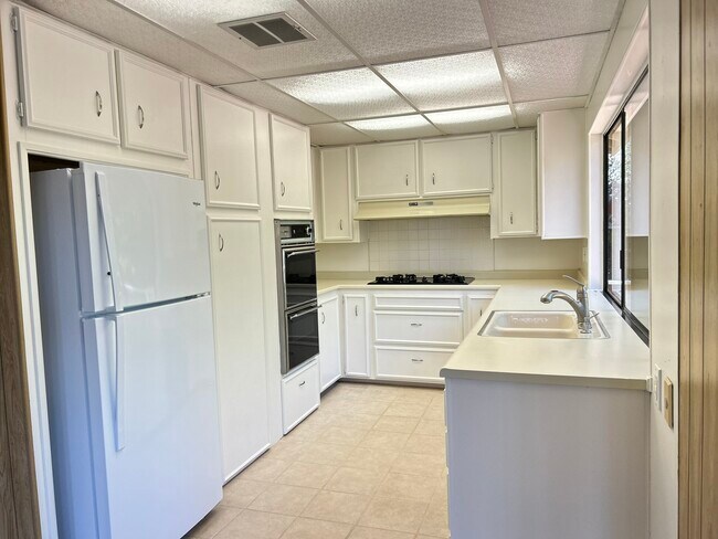 Photo - 140 Quail Way