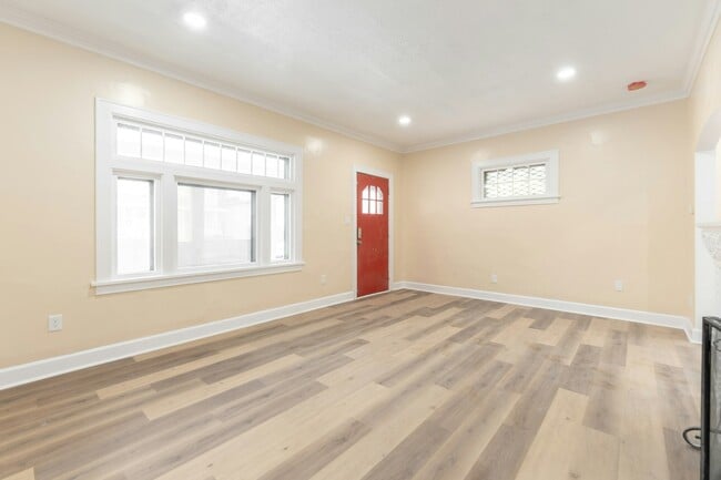 Photo - 3794 W 38th St