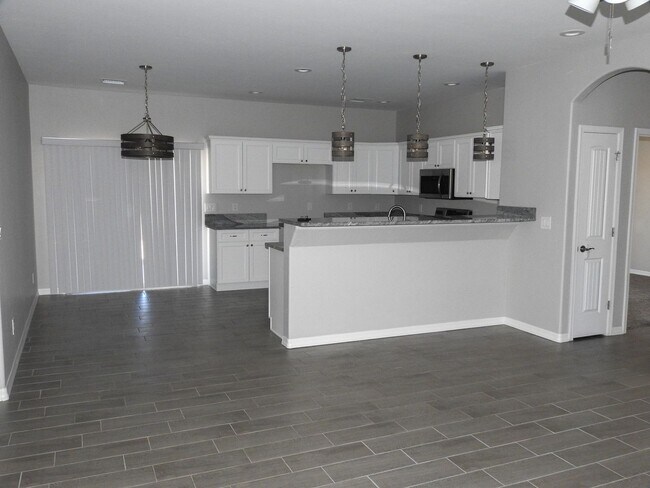 1971 E Winter Haven Dr