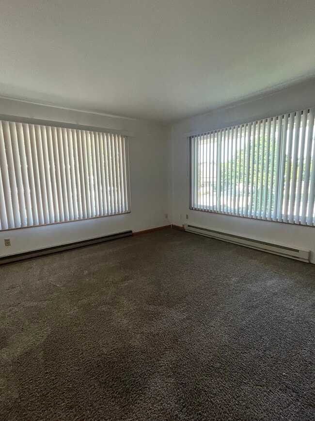 Photo - 205 W Walworth St Unit 5